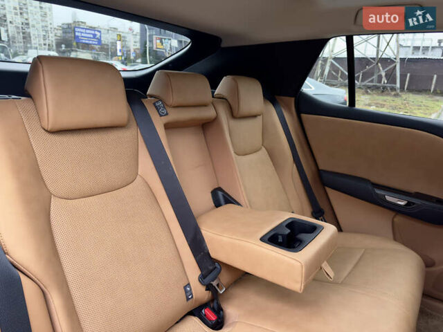 Белый Лексус RZ, объемом двигателя 0 л и пробегом 7 тыс. км за 37800 $, фото 50 на Automoto.ua