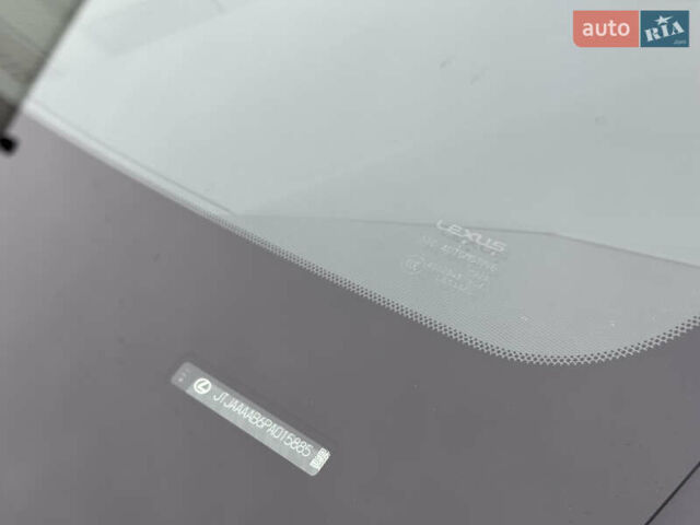 Белый Лексус RZ, объемом двигателя 0 л и пробегом 7 тыс. км за 37800 $, фото 35 на Automoto.ua