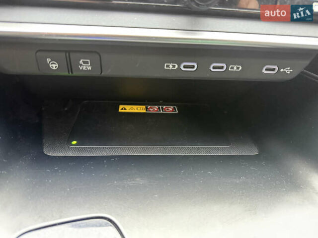 Белый Лексус RZ, объемом двигателя 0 л и пробегом 40 тыс. км за 37300 $, фото 17 на Automoto.ua