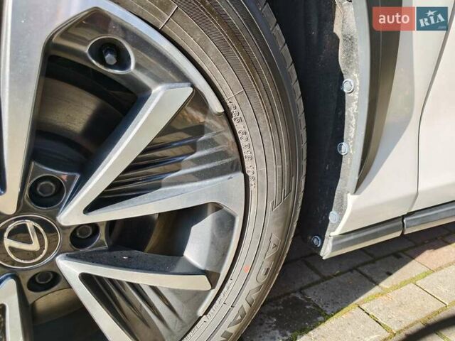 Білий Лексус RZ, об'ємом двигуна 0 л та пробігом 4 тис. км за 40000 $, фото 11 на Automoto.ua