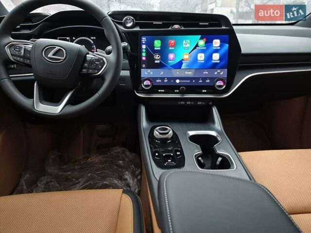Белый Лексус RZ, объемом двигателя 0 л и пробегом 5 тыс. км за 40000 $, фото 12 на Automoto.ua