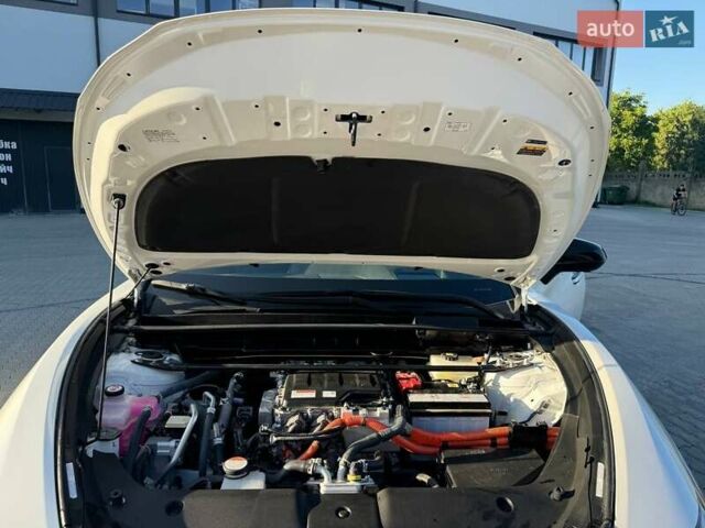 Лексус RZ 2024 у Трускавце на Automoto.ua Білий Лексус RZ, об'ємом двигуна 0 л та пробігом 1 тис. км за 38500 $, фото 35 на Automoto.ua