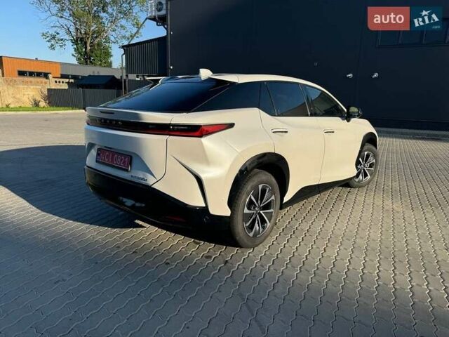 Лексус RZ 2024 у Трускавце на Automoto.ua Білий Лексус RZ, об'ємом двигуна 0 л та пробігом 1 тис. км за 38500 $, фото 7 на Automoto.ua