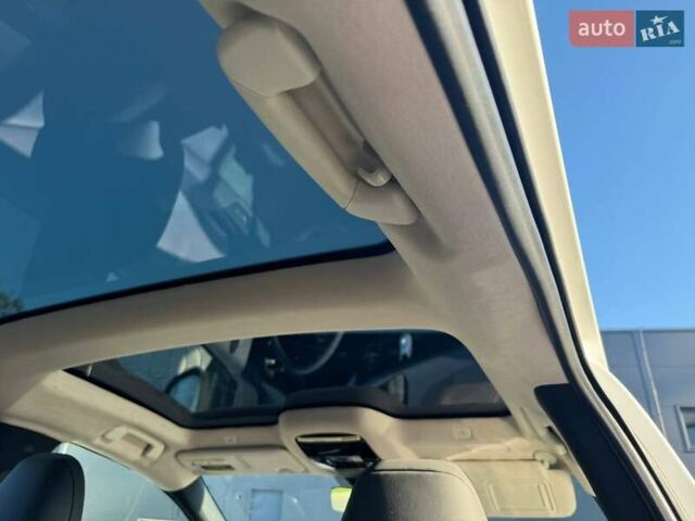 Лексус RZ 2024 у Трускавце на Automoto.ua Білий Лексус RZ, об'ємом двигуна 0 л та пробігом 1 тис. км за 38500 $, фото 22 на Automoto.ua