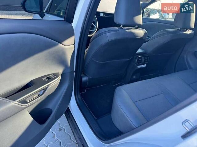 Лексус RZ 2024 у Трускавце на Automoto.ua Білий Лексус RZ, об'ємом двигуна 0 л та пробігом 1 тис. км за 38500 $, фото 28 на Automoto.ua