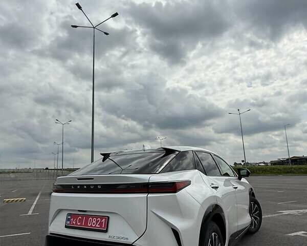 Лексус RZ 2024 у Трускавце на Automoto.ua Білий Лексус RZ, об'ємом двигуна 0 л та пробігом 1 тис. км за 38500 $, фото 5 на Automoto.ua