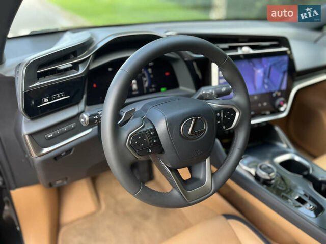 Черный Лексус RZ, объемом двигателя 0 л и пробегом 11 тыс. км за 42500 $, фото 12 на Automoto.ua