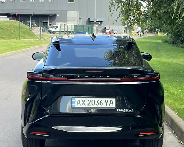 Черный Лексус RZ, объемом двигателя 0 л и пробегом 11 тыс. км за 42500 $, фото 5 на Automoto.ua