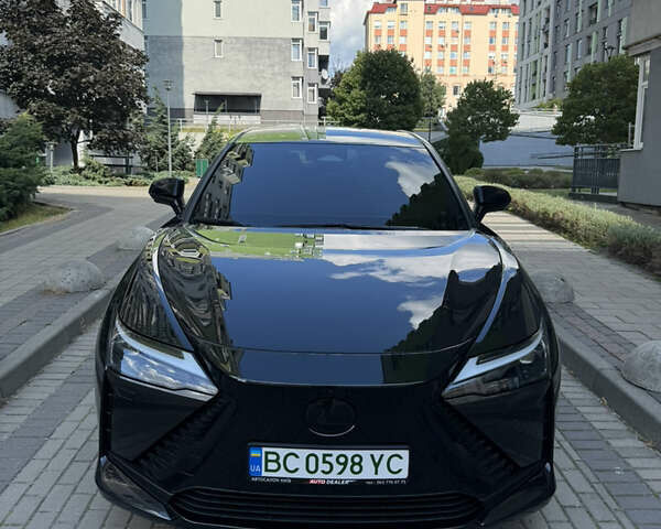 Чорний Лексус RZ, об'ємом двигуна 0 л та пробігом 10 тис. км за 45000 $, фото 2 на Automoto.ua