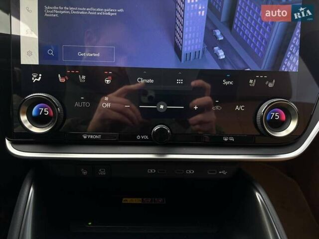 Чорний Лексус RZ, об'ємом двигуна 0 л та пробігом 10 тис. км за 42990 $, фото 26 на Automoto.ua