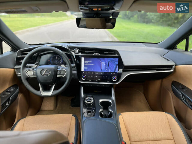 Черный Лексус RZ, объемом двигателя 0 л и пробегом 11 тыс. км за 42500 $, фото 15 на Automoto.ua