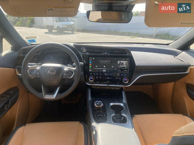 Черный Лексус RZ, объемом двигателя 0 л и пробегом 9 тыс. км за 41000 $, фото 12 на Automoto.ua