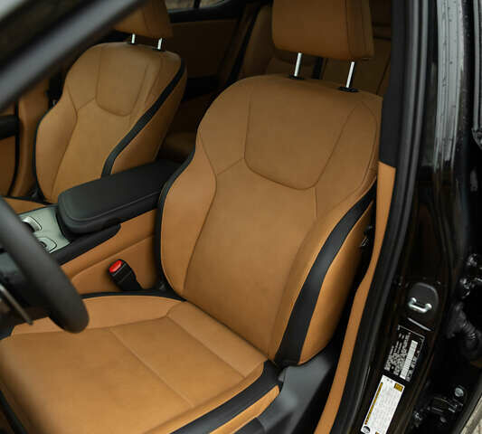 Чорний Лексус RZ, об'ємом двигуна 0 л та пробігом 25 тис. км за 35800 $, фото 27 на Automoto.ua