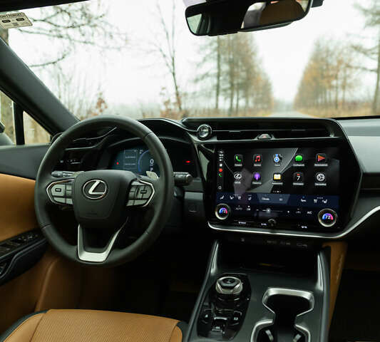 Чорний Лексус RZ, об'ємом двигуна 0 л та пробігом 25 тис. км за 35800 $, фото 26 на Automoto.ua