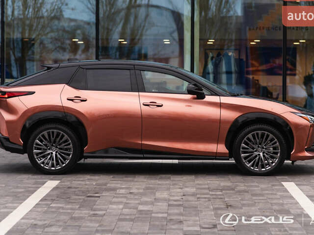 Коричневий Лексус RZ, об'ємом двигуна 0 л та пробігом 16 тис. км за 52000 $, фото 3 на Automoto.ua