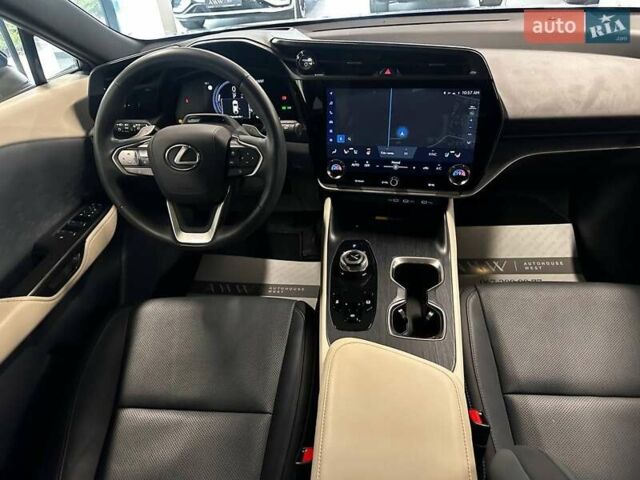 Лексус RZ, объемом двигателя 0 л и пробегом 24 тыс. км за 48900 $, фото 33 на Automoto.ua