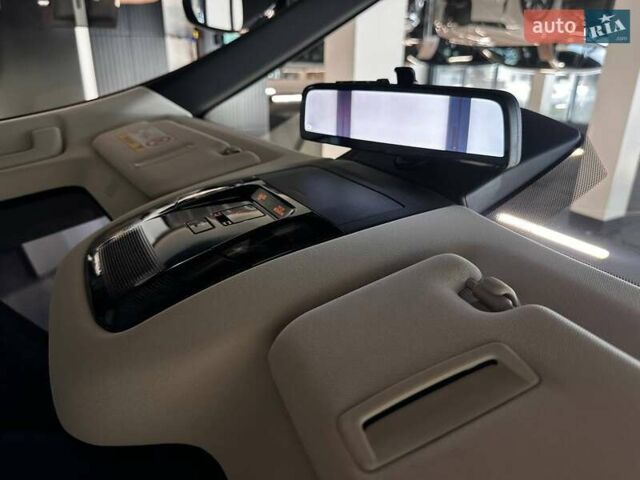 Лексус RZ, объемом двигателя 0 л и пробегом 24 тыс. км за 48900 $, фото 19 на Automoto.ua