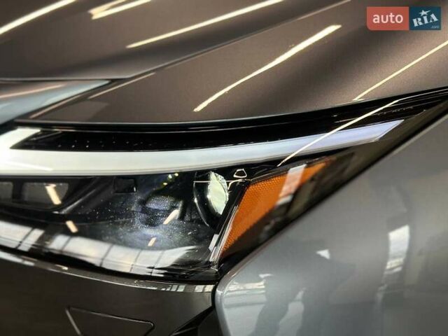 Лексус RZ, объемом двигателя 0 л и пробегом 24 тыс. км за 48900 $, фото 10 на Automoto.ua