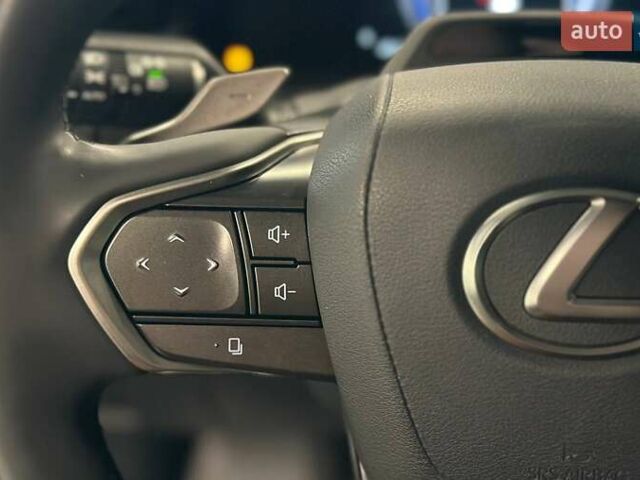 Лексус RZ, объемом двигателя 0 л и пробегом 24 тыс. км за 48900 $, фото 15 на Automoto.ua