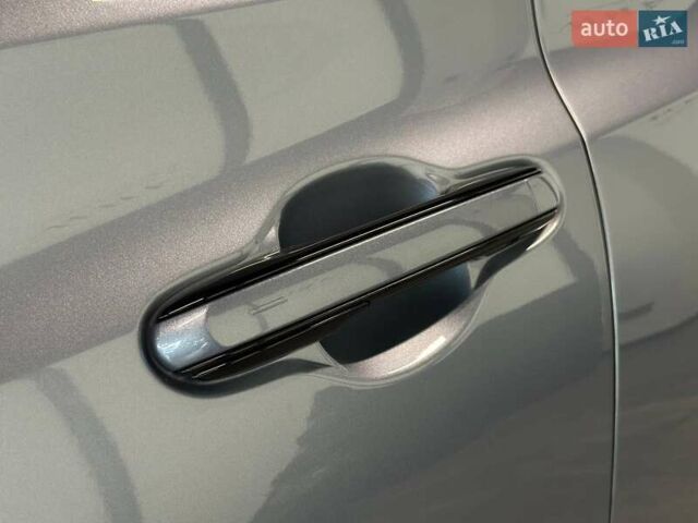 Лексус RZ, объемом двигателя 0 л и пробегом 24 тыс. км за 48900 $, фото 12 на Automoto.ua