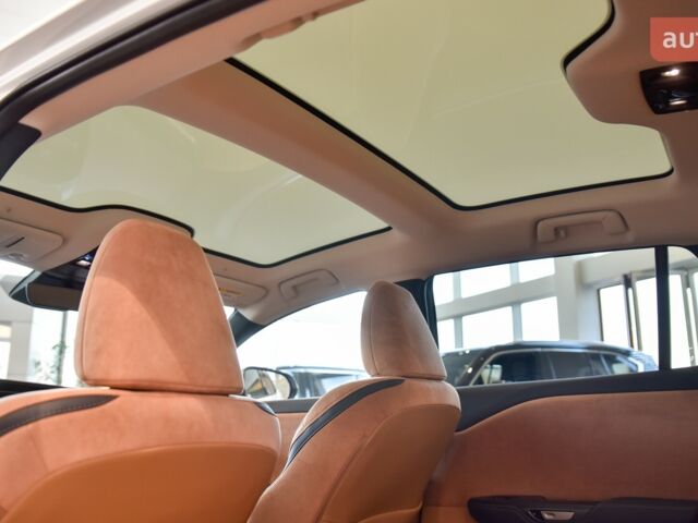 Лексус RZ, об'ємом двигуна 0 л та пробігом 0 тис. км за 69014 $, фото 14 на Automoto.ua