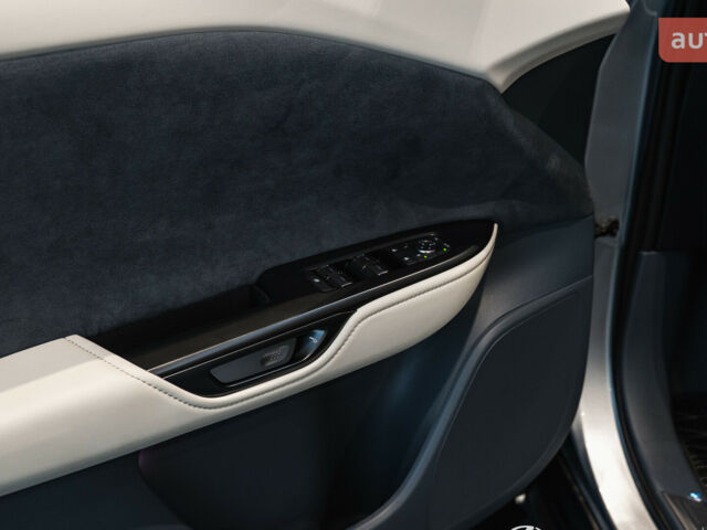 Лексус RZ, объемом двигателя 0 л и пробегом 0 тыс. км за 71976 $, фото 17 на Automoto.ua