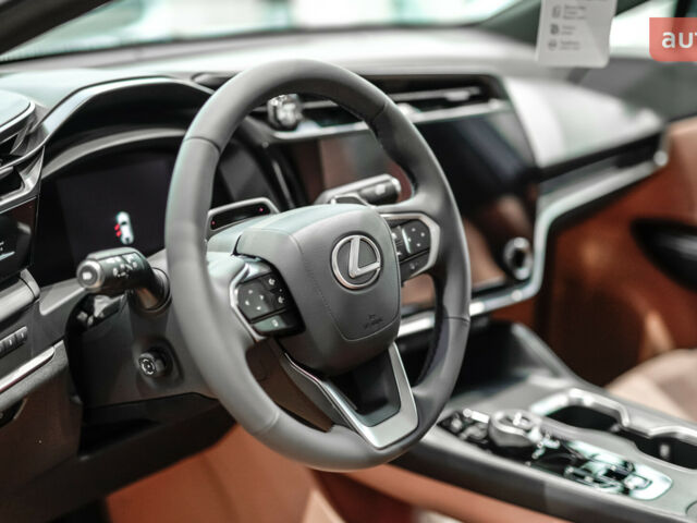 Лексус RZ, объемом двигателя 0 л и пробегом 0 тыс. км за 69773 $, фото 12 на Automoto.ua