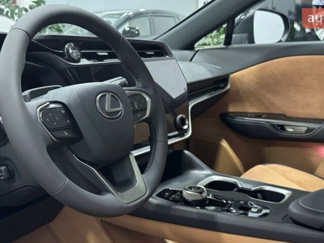 Лексус RZ, объемом двигателя 0 л и пробегом 0 тыс. км за 75015 $, фото 5 на Automoto.ua