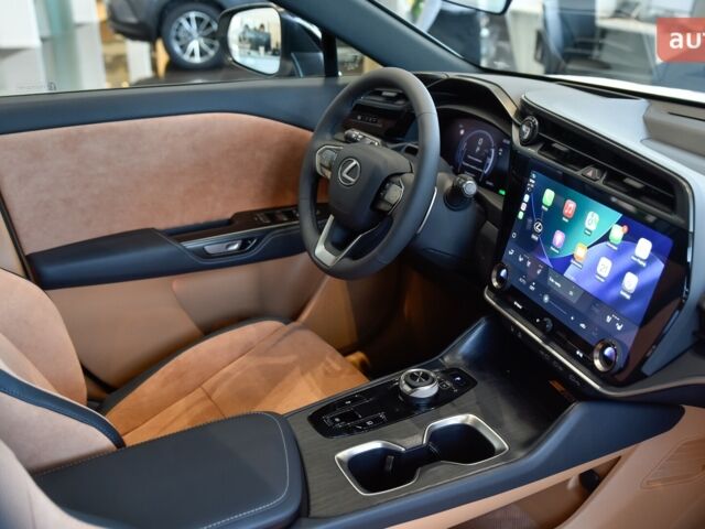 Лексус RZ, об'ємом двигуна 0 л та пробігом 0 тис. км за 69014 $, фото 3 на Automoto.ua