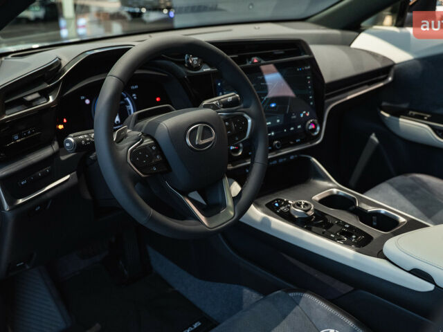 Лексус RZ, объемом двигателя 0 л и пробегом 0 тыс. км за 71976 $, фото 13 на Automoto.ua