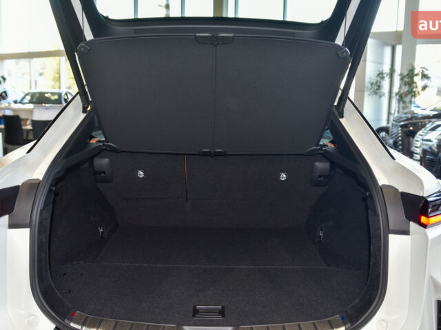 Лексус RZ, об'ємом двигуна 0 л та пробігом 0 тис. км за 69014 $, фото 11 на Automoto.ua