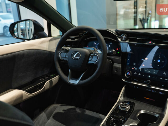 Лексус RZ, объемом двигателя 0 л и пробегом 0 тыс. км за 71976 $, фото 19 на Automoto.ua