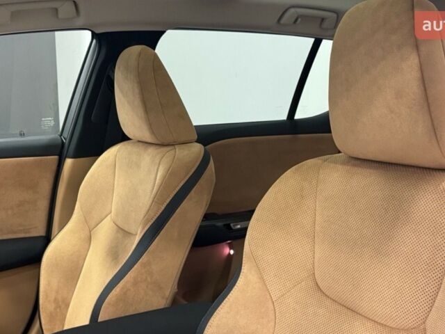 Лексус RZ, объемом двигателя 0 л и пробегом 0 тыс. км за 75015 $, фото 3 на Automoto.ua