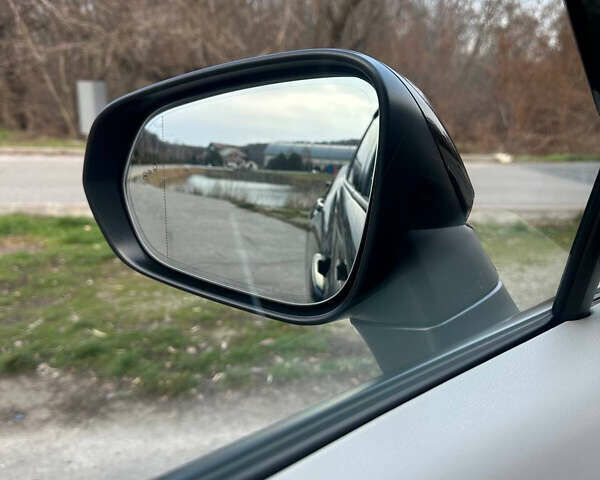 Серый Лексус RZ, объемом двигателя 0 л и пробегом 7 тыс. км за 54850 $, фото 47 на Automoto.ua