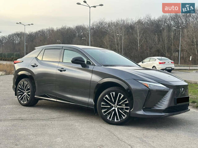 Серый Лексус RZ, объемом двигателя 0 л и пробегом 7 тыс. км за 54850 $, фото 3 на Automoto.ua