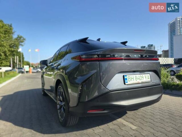 Сірий Лексус RZ, об'ємом двигуна 0 л та пробігом 17 тис. км за 39900 $, фото 24 на Automoto.ua