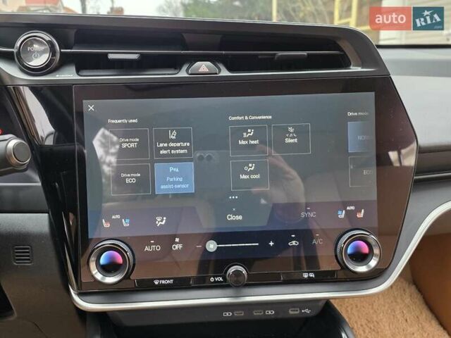 Серый Лексус RZ, объемом двигателя 0 л и пробегом 15 тыс. км за 37777 $, фото 42 на Automoto.ua