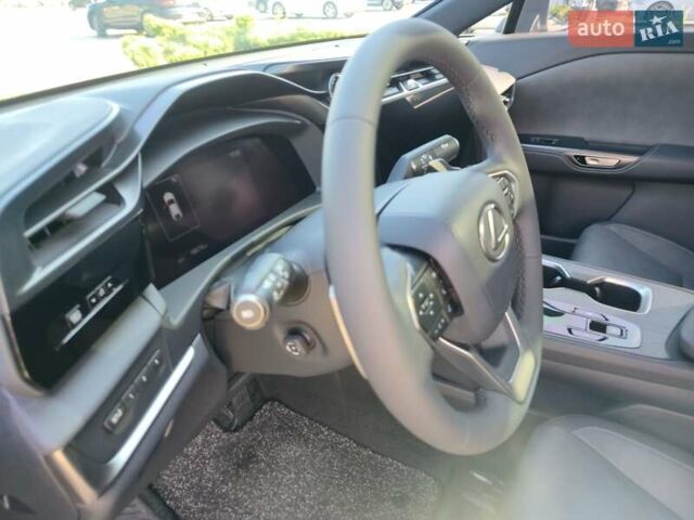 Сірий Лексус RZ, об'ємом двигуна 0 л та пробігом 17 тис. км за 39900 $, фото 9 на Automoto.ua