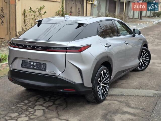 Серый Лексус RZ, объемом двигателя 0 л и пробегом 15 тыс. км за 37777 $, фото 14 на Automoto.ua