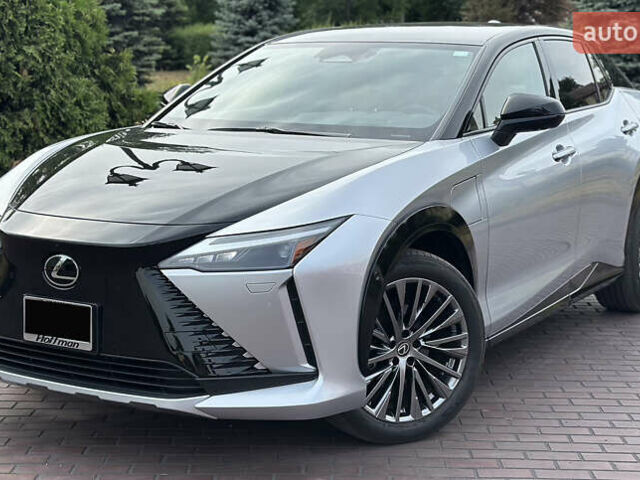 Серый Лексус RZ, объемом двигателя 0 л и пробегом 8 тыс. км за 47000 $, фото 1 на Automoto.ua