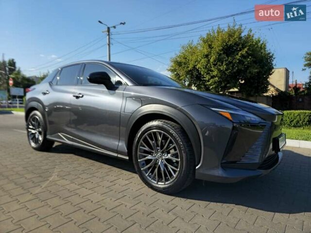Сірий Лексус RZ, об'ємом двигуна 0 л та пробігом 17 тис. км за 39900 $, фото 44 на Automoto.ua