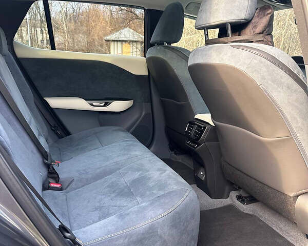 Серый Лексус RZ, объемом двигателя 0 л и пробегом 7 тыс. км за 54850 $, фото 34 на Automoto.ua