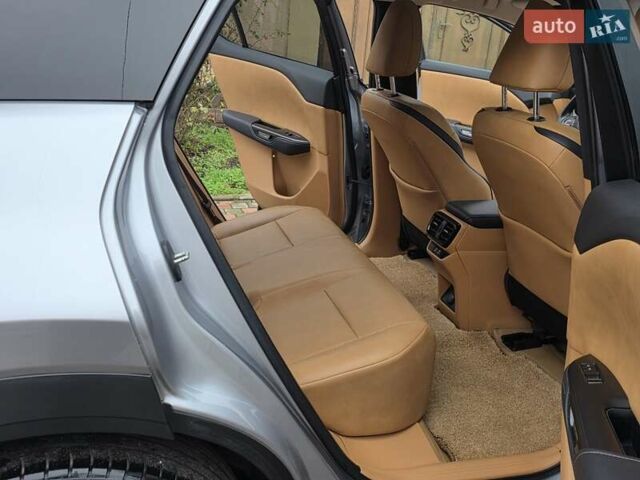 Серый Лексус RZ, объемом двигателя 0 л и пробегом 15 тыс. км за 37777 $, фото 36 на Automoto.ua