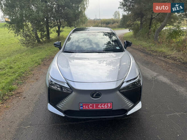 Лексус RZ 2023 у Львові на Automoto.ua Сірий Лексус RZ, об'ємом двигуна 0 л та пробігом 18 тис. км за 38700 $, фото 2 на Automoto.ua
