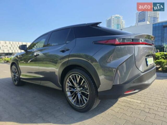 Сірий Лексус RZ, об'ємом двигуна 0 л та пробігом 17 тис. км за 39900 $, фото 26 на Automoto.ua