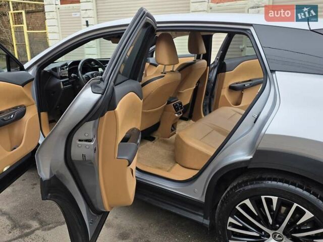 Серый Лексус RZ, объемом двигателя 0 л и пробегом 15 тыс. км за 37777 $, фото 30 на Automoto.ua