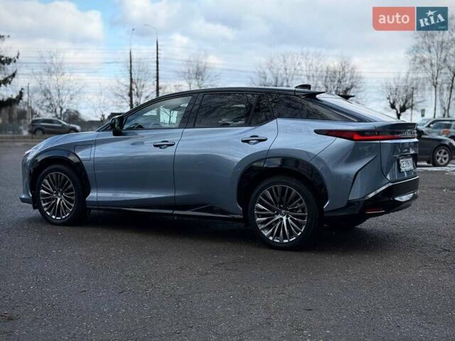 Серый Лексус RZ, объемом двигателя 0 л и пробегом 9 тыс. км за 45900 $, фото 5 на Automoto.ua
