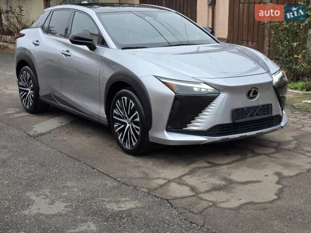 Серый Лексус RZ, объемом двигателя 0 л и пробегом 15 тыс. км за 37777 $, фото 7 на Automoto.ua