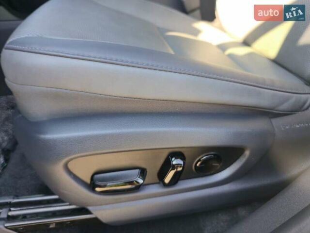 Сірий Лексус RZ, об'ємом двигуна 0 л та пробігом 17 тис. км за 39900 $, фото 49 на Automoto.ua