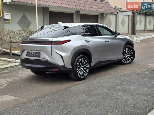 Серый Лексус RZ, объемом двигателя 0 л и пробегом 15 тыс. км за 37777 $, фото 20 на Automoto.ua